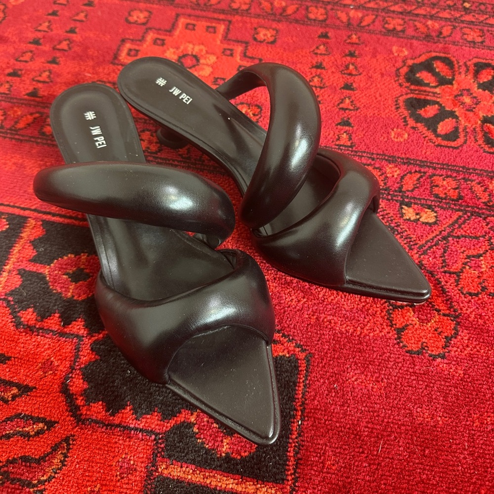 JW PEI Women's Sara sandals
